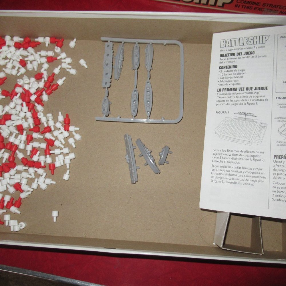 Battleship Game by Milton Bradley 2002 MIOB - Picture 2 of 4